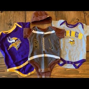 Minnesota Vikings & Nike Football Onesies w/ hat